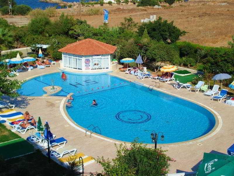 Sempati Hotel 라피토스 외부 사진